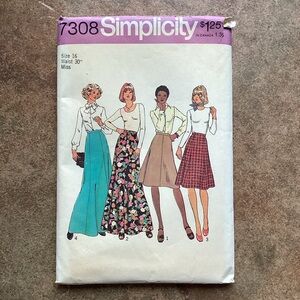 Vintage 1975 Simplicity 7308 Sewing Pattern Women Skirt Size 16 Uncut, 70s
